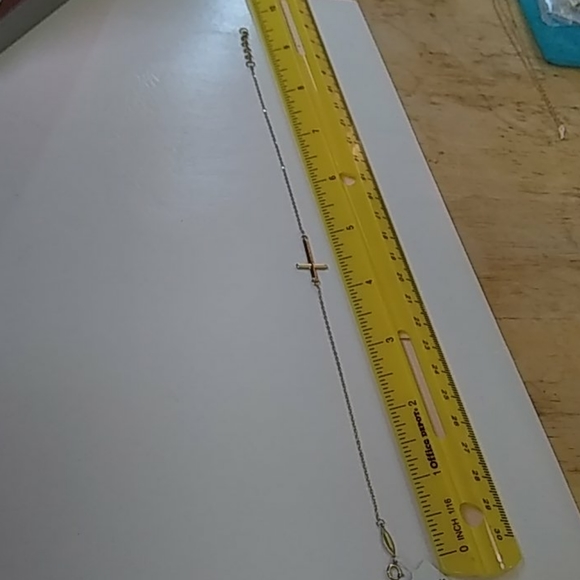 Michael Anthony cross 10k yellow gold anklet - Picture 4 of 5